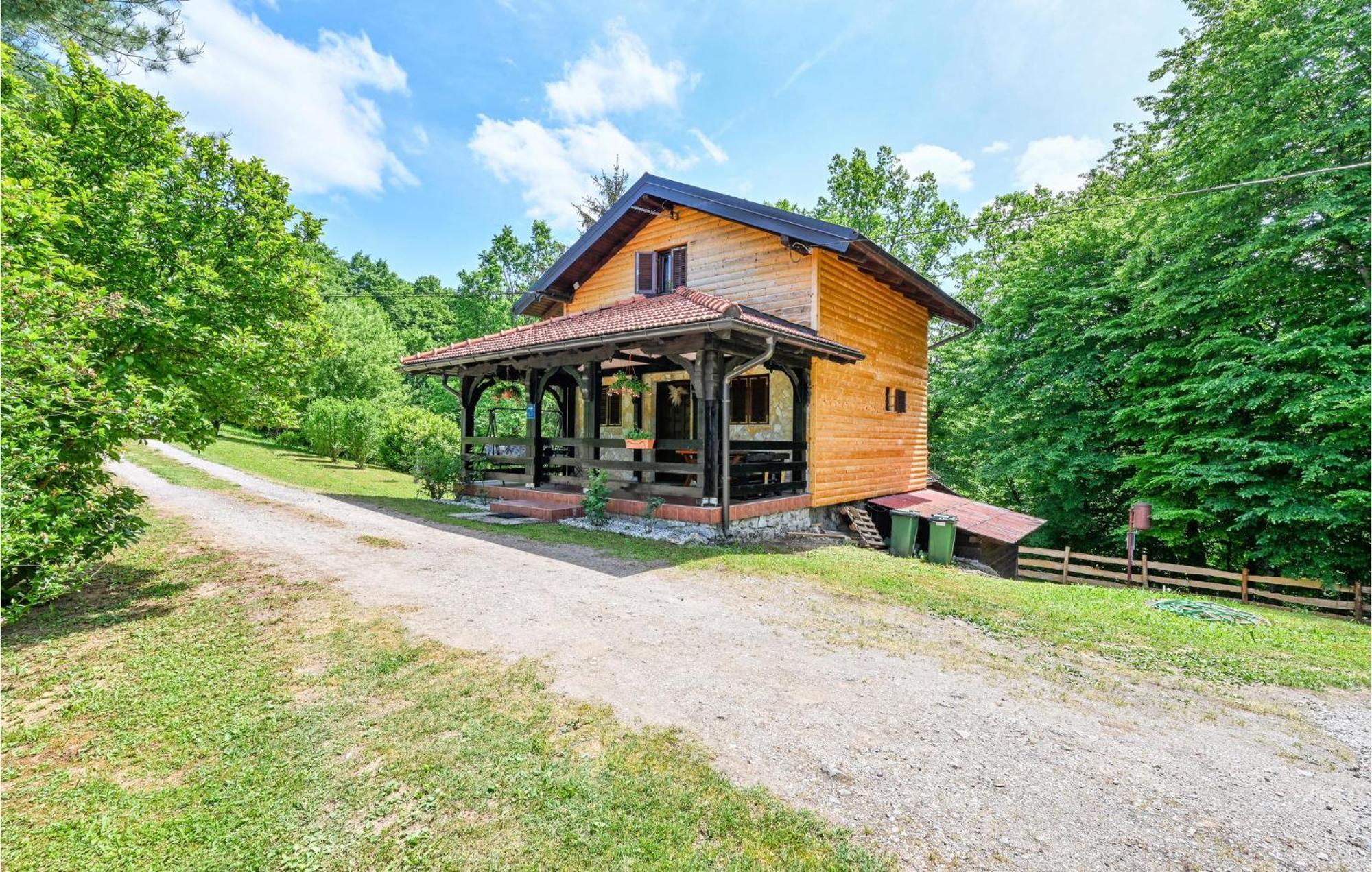 2 Bedroom Gorgeous Home In Gornje Stative Luaran gambar