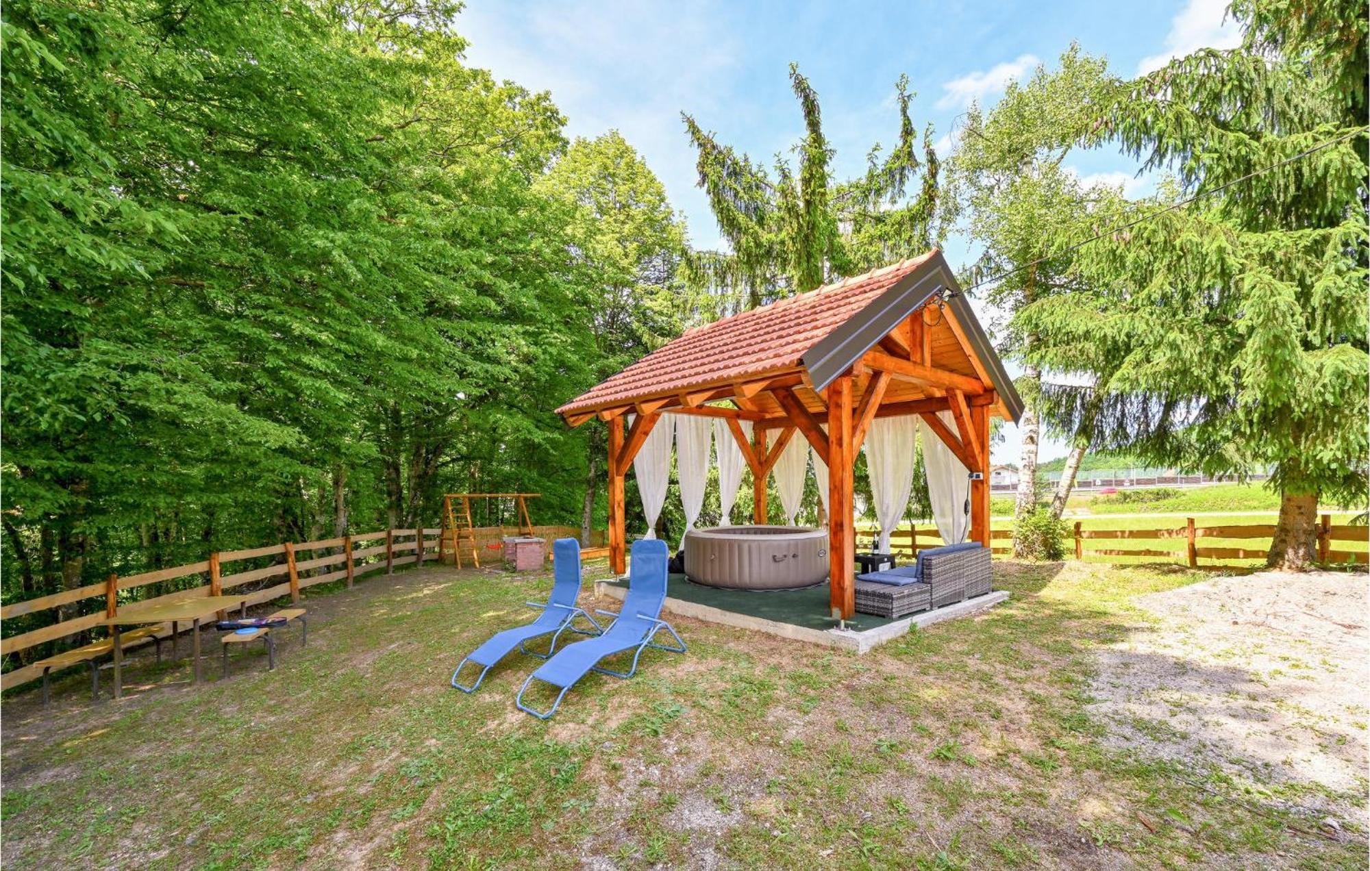2 Bedroom Gorgeous Home In Gornje Stative Luaran gambar