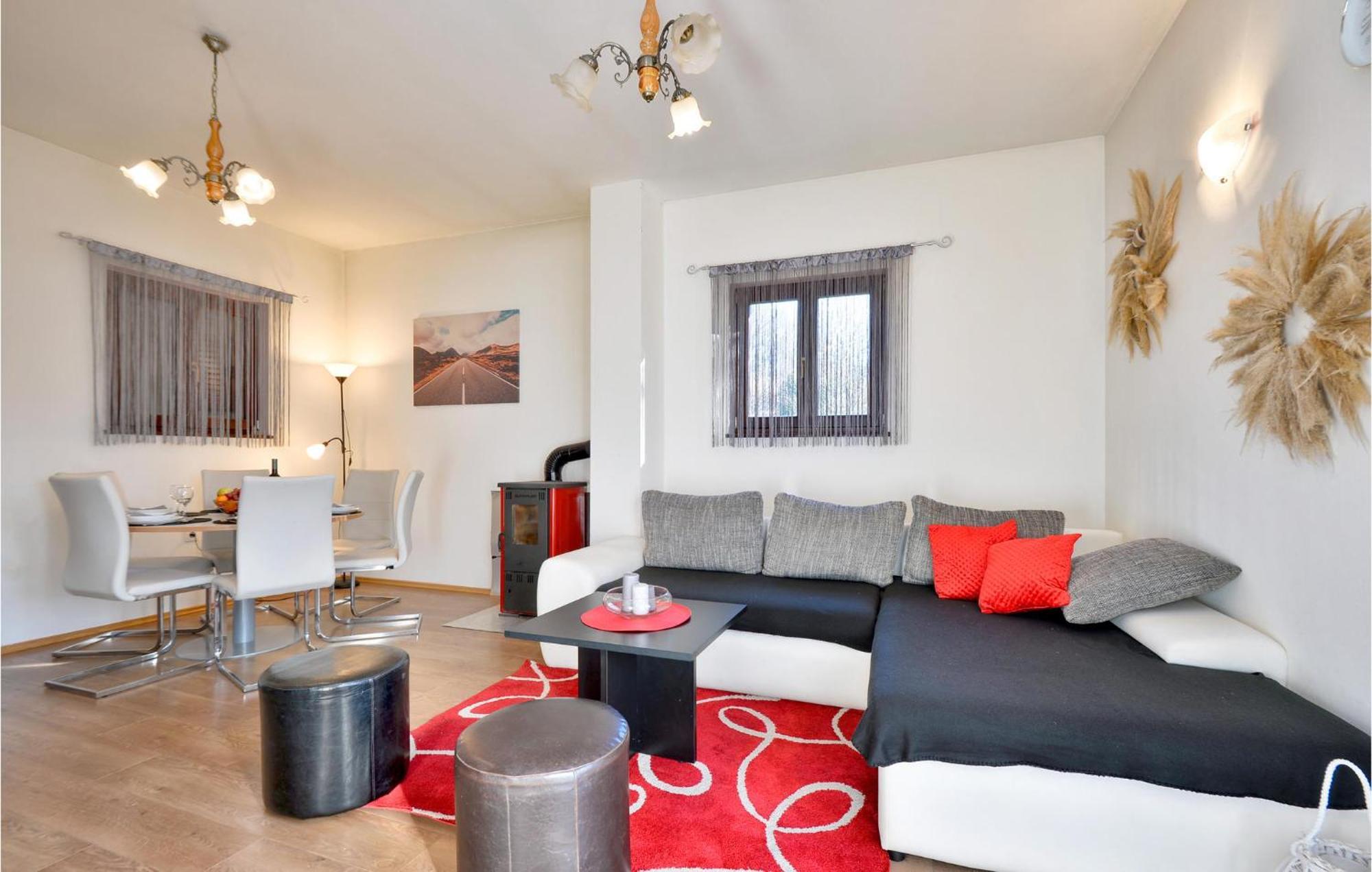 2 Bedroom Gorgeous Home In Gornje Stative Luaran gambar